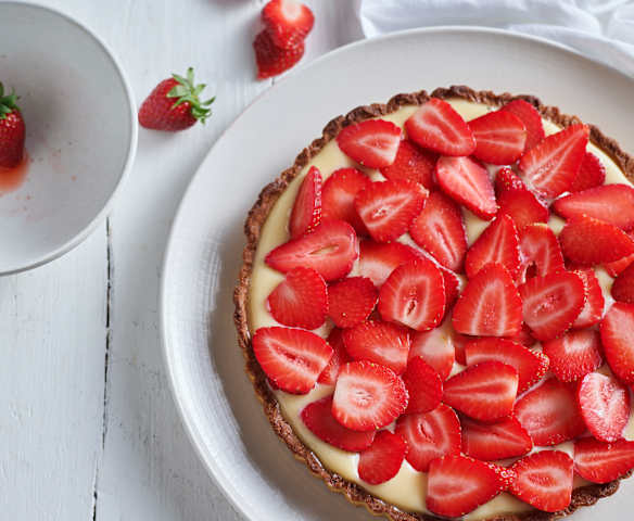 Tarta de crema pastelera y fresas Tarta de crema pastelera y fresas