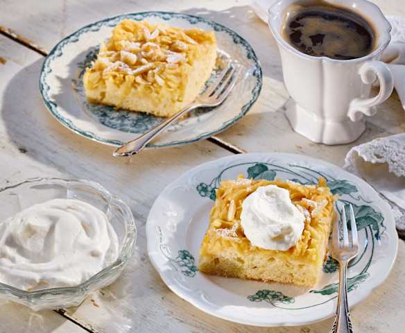Saftiger Apfelkuchen vom Blech