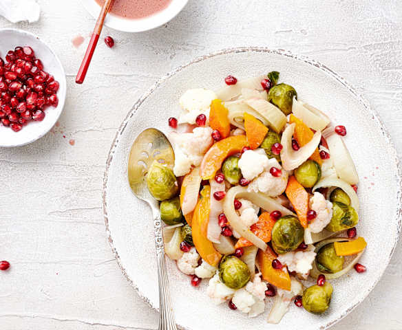 Insalata al Varoma con dressing al melograno Insalata al Varoma con dressing al melograno