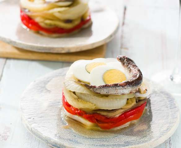 Timbal de escalivada con patatas (Cataluña)