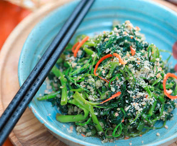 Rau muống xào tỏi