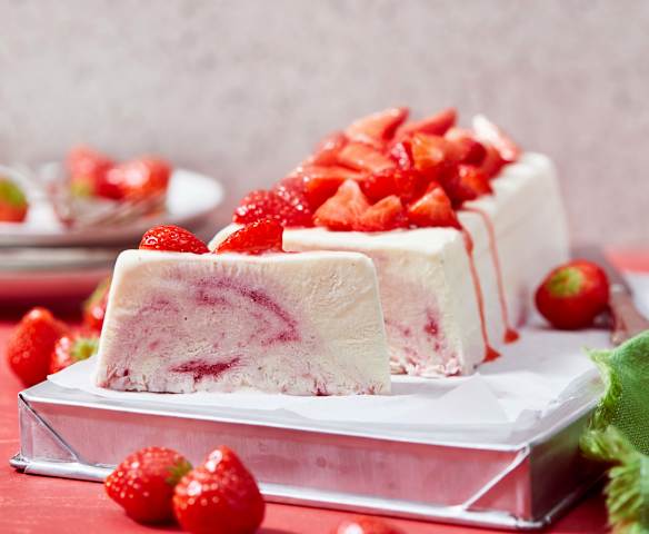 Strawberry-Cheesecake-Parfait