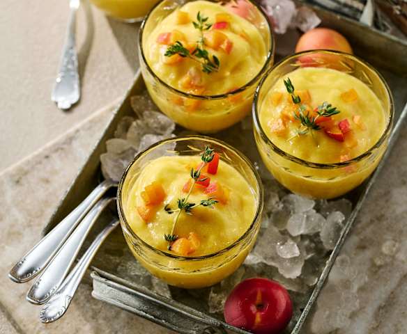 Aprikosen-Sorbet mit Thymian