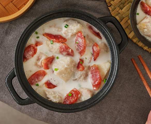 椰香腊肠芋头煲