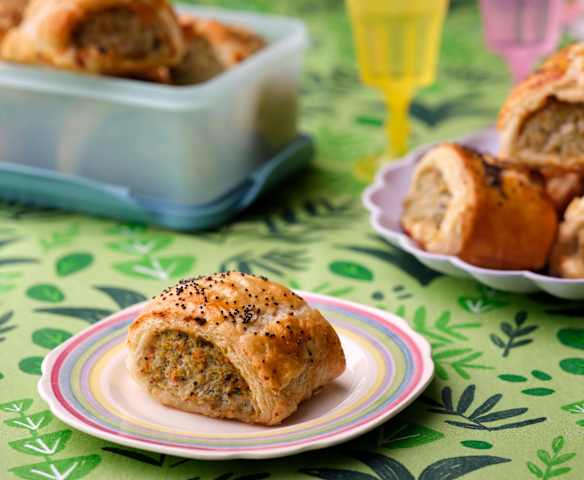 Rulouri cu carne tocată și legume Rulouri cu carne tocată și legume