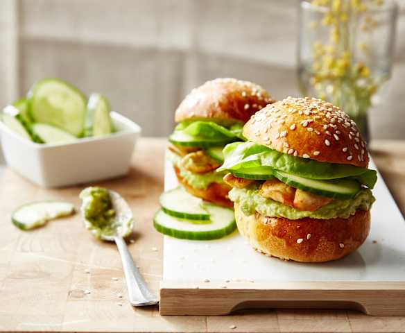 Miniburger mexicain, salsa pimentée à l'avocat