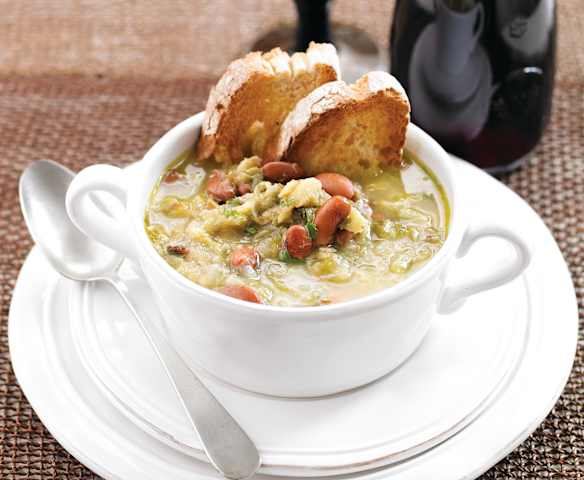 Sopa de bacalao y poro Sopa de bacalao y poro