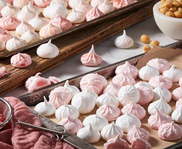Aquafaba Meringue Star Cookies