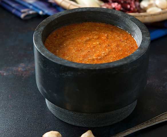 Sambal kacang (peanut sauce) Sambal kacang (peanut sauce)