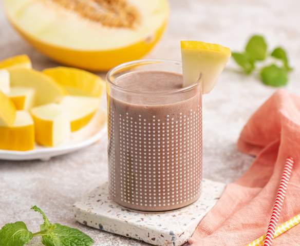 Kakaowy koktajl z bananem i melonem Kakaowy koktajl z bananem i melonem