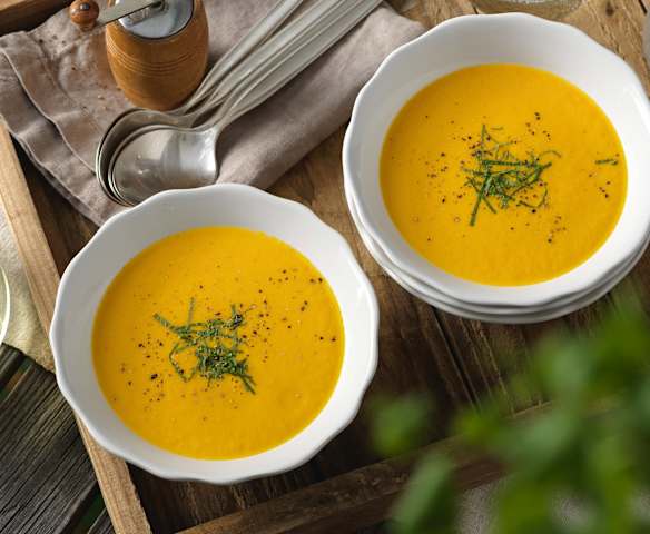 Karotten-Ingwer-Suppe Karotten-Ingwer-Suppe