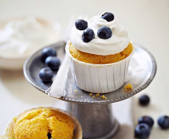Blaubeer-Muffins mit Blaubeer-Topping Blaubeer-Muffins mit Blaubeer-Topping
