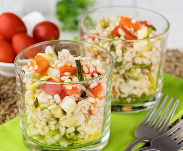 Insalata di orzo vegetariana Insalata di orzo vegetariana