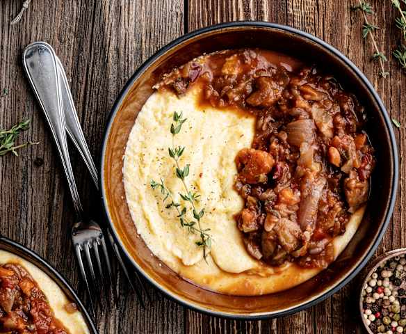 Gemüseeintopf mit Polenta Gemüseeintopf mit Polenta