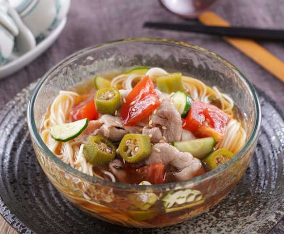 蔬菜冷湯麵