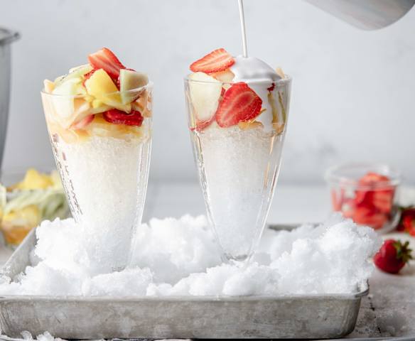 Coconut Milk Crushed Ice with Fruit (TM5) Coconut Milk Crushed Ice with Fruit (TM5)