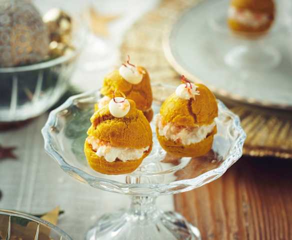 Bocconcini alla curcuma con gamberi e stracciatella