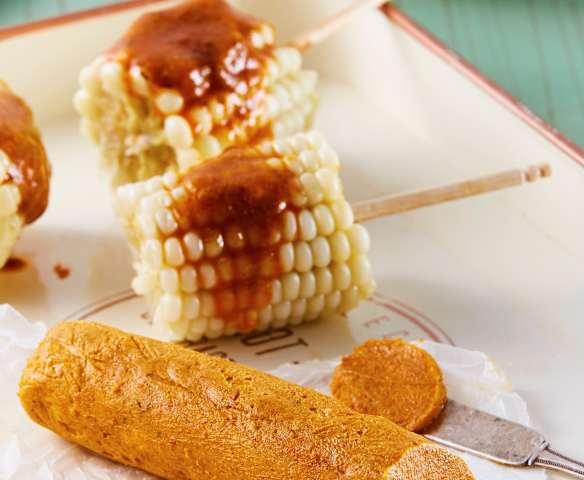 Elotes con mantequilla picante