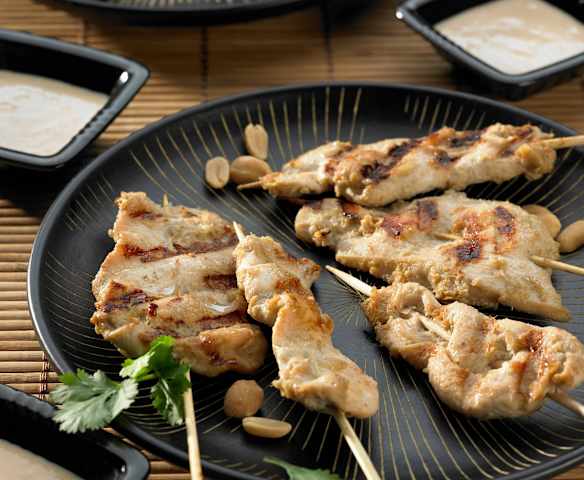 Geflügelspieße mit Erdnuss-Sauce Saté