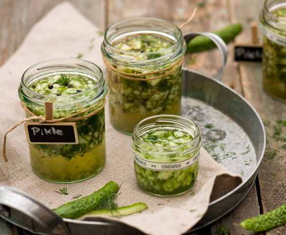 Pikle z ogórków z koperkiem