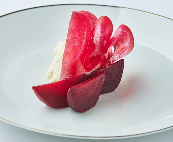 Baccalà mantecato e rapa rossa di Antonia Klugmann