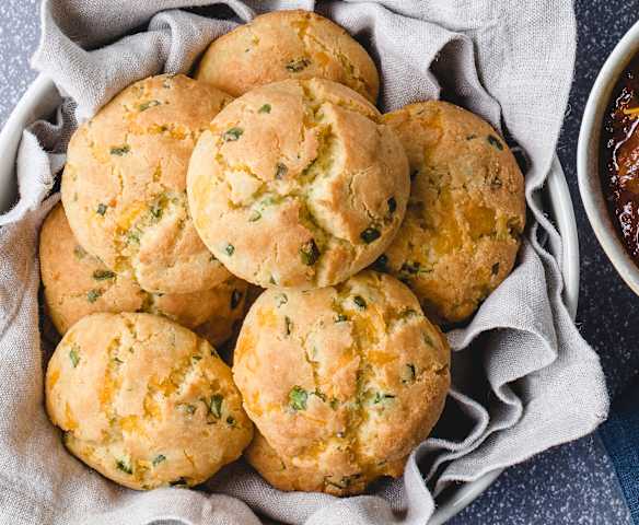 Keto Cheddar Biscuits Keto Cheddar Biscuits