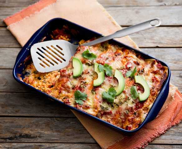 Sour cream and chicken enchiladas