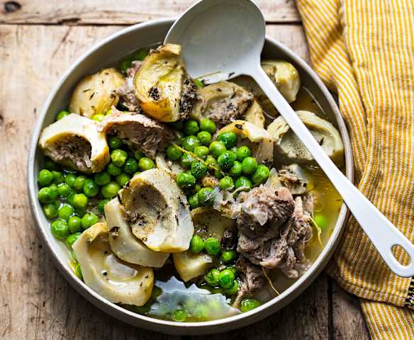 Mijoté de fonds d’artichauts au veau et aux petits pois