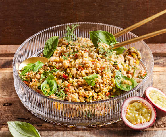 Lauwarmer Buchweizensalat mit Kräutern Lauwarmer Buchweizensalat mit Kräutern