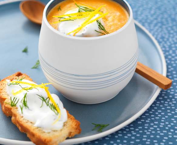 Gazpacho arancia e carote con chantilly all'aneto