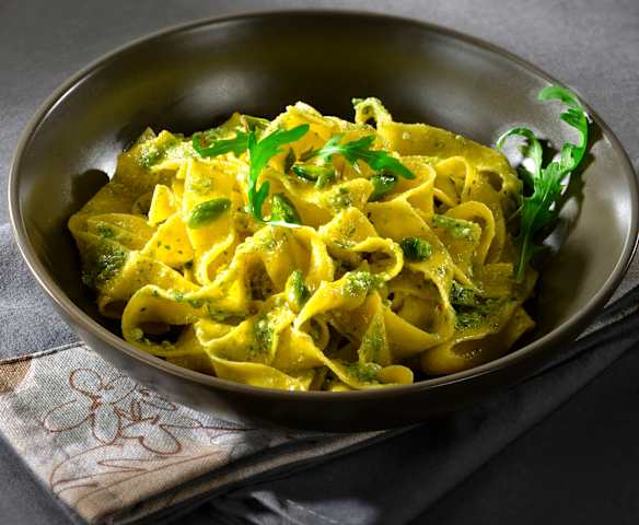 Pappardelle mit Rucola und Ricotta