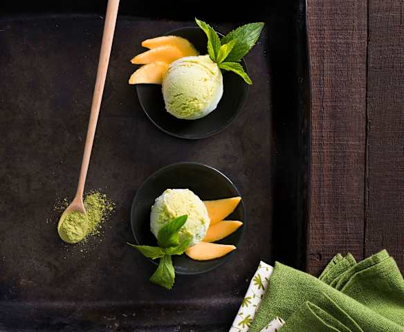 Frozen yogurt al tè verde e mango