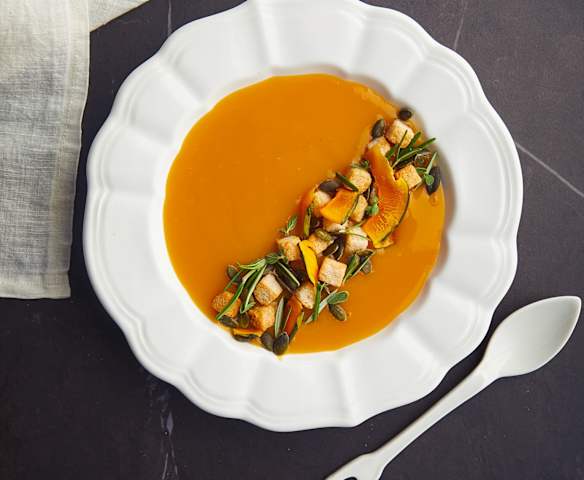 Vellutata di patate e zucca Vellutata di patate e zucca