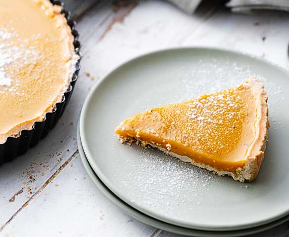 Tarte au citron et au thé noir