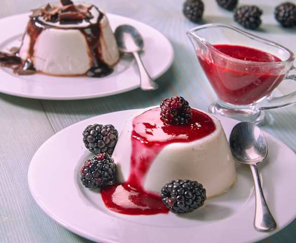 Panna cotta al latte di cocco (vegan) Panna cotta al latte di cocco (vegan)