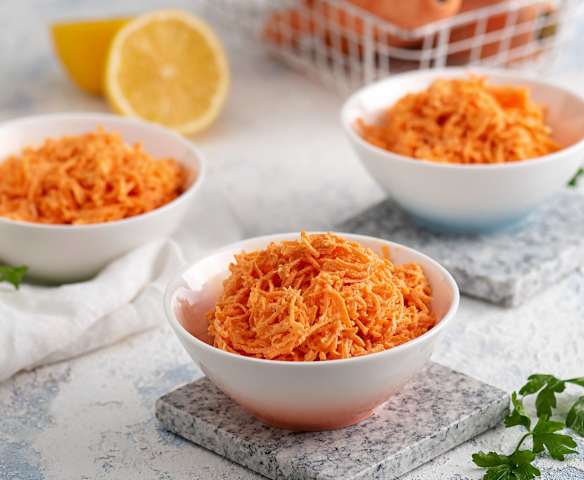 Surówka z tartej marchewki z chrzanem (TM5)