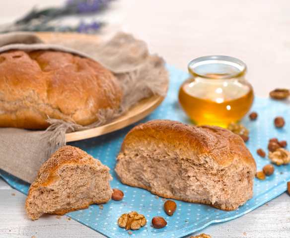 Medovo – ořechový chléb