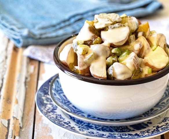 Ensalada de papas con aliño alemán