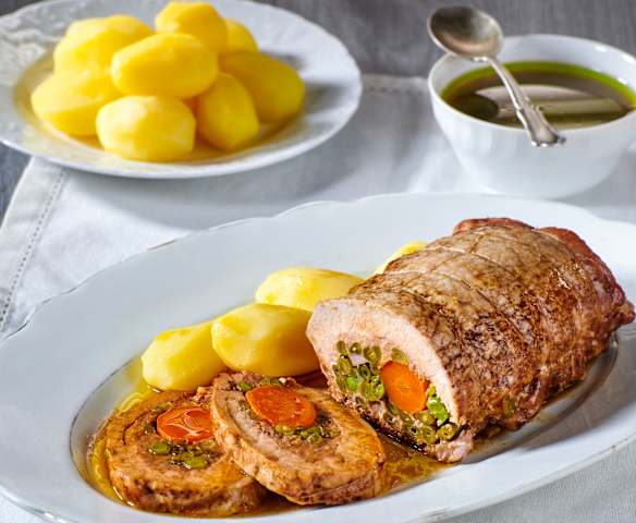 Arrosto di maiale ripieno con verdure e pancetta affumicata