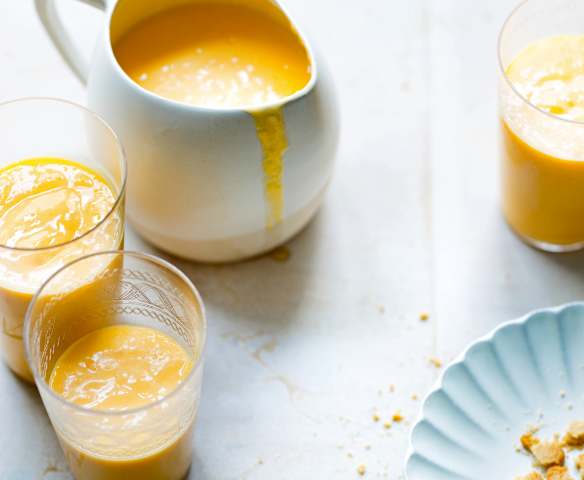 Lassi à la mangue et à la cardamome