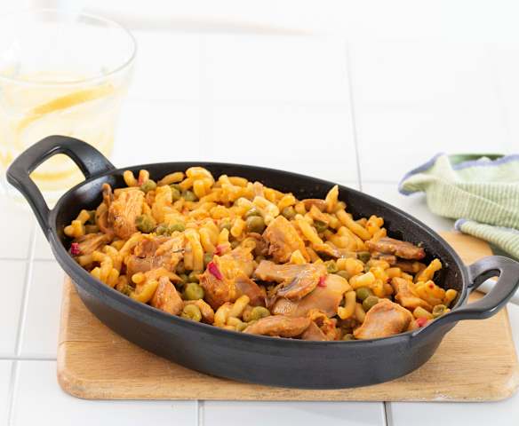 Fideuá de verduras y pollo Fideuá de verduras y pollo
