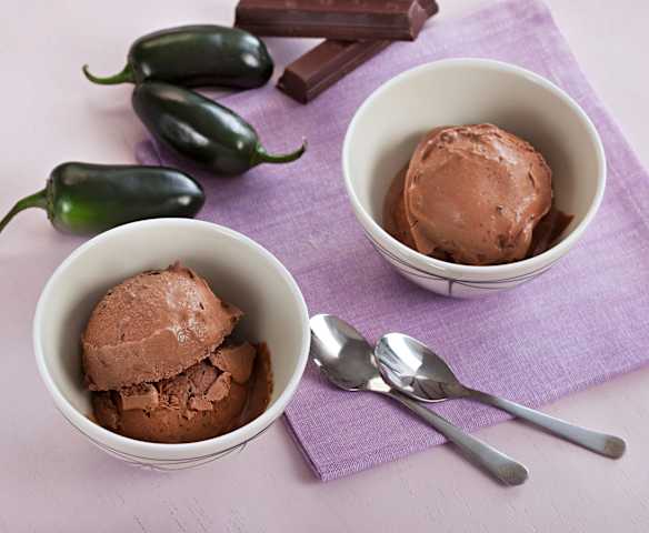 Glace au chocolat et piment jalapeño