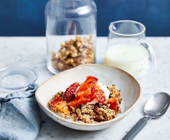 Granola à l'orange et à la cardamone Granola à l'orange et à la cardamone