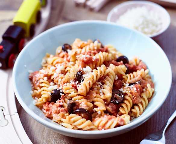 Nudeln mit Bauernsauce