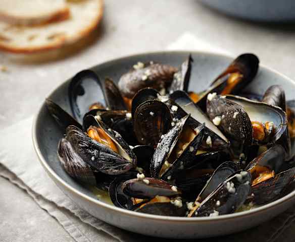 Kerang Hijau dengan Saus Bawang Putih Kerang Hijau dengan Saus Bawang Putih