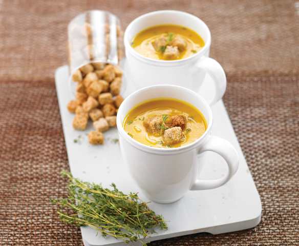 Creme de cenoura, leite de coco e caril