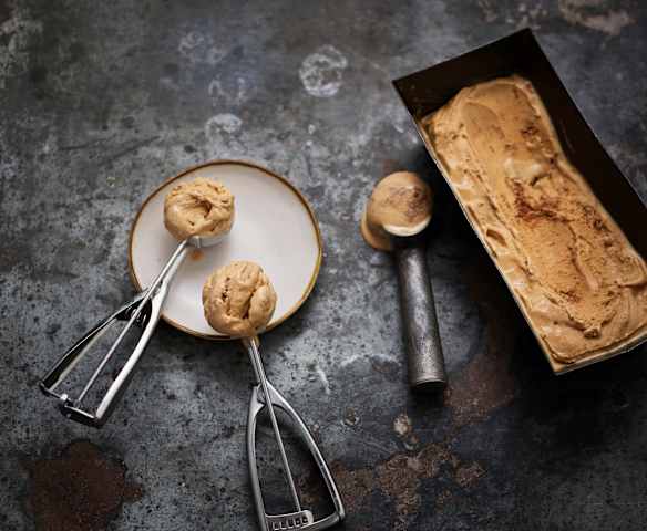 Gelado de bolacha e morango Gelado de bolacha e morango