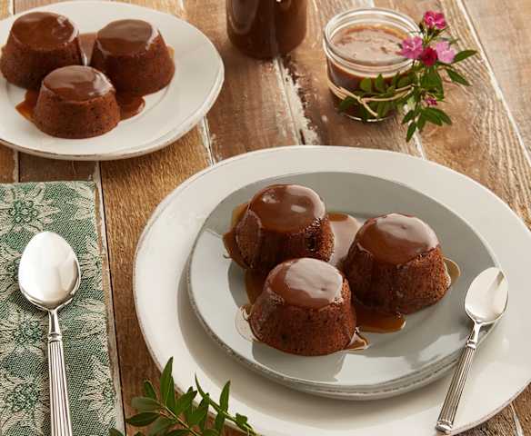 Sticky toffee pudding