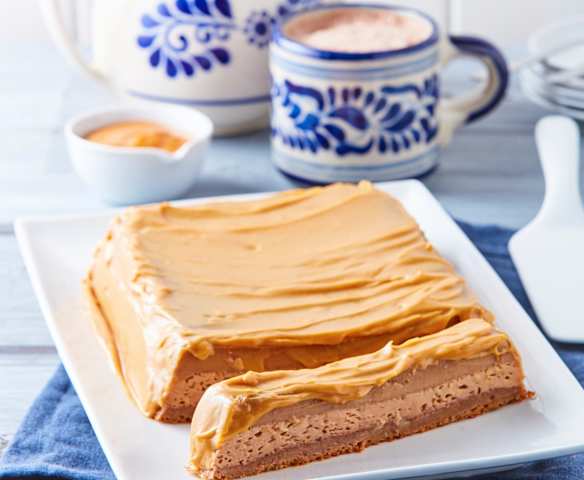 Pudín de pan de muerto y cajeta