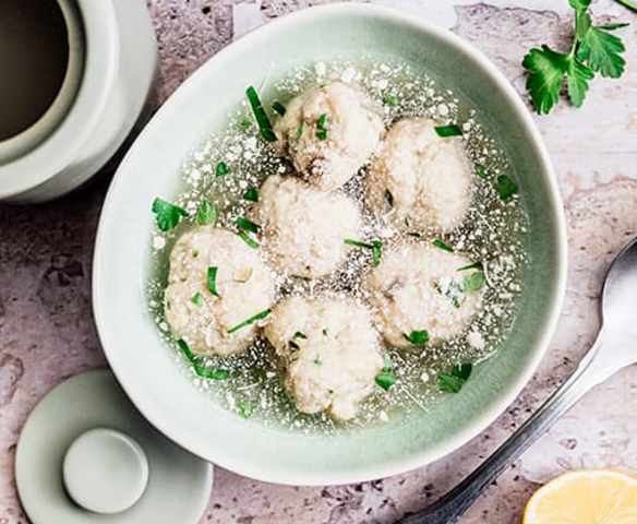 Canederli de dorade et son bouillon